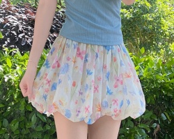 彩色花苞短裙褲
